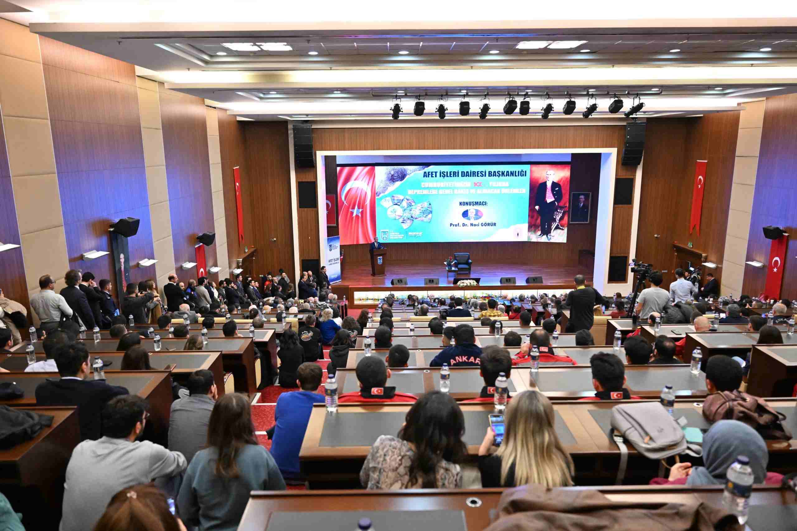 Ankara Büyükşehir'den “Cumhuriyetimizin 100'üncü Yılında Depremlere Genel Bakış ve Alınacak Önlemler” konferansı