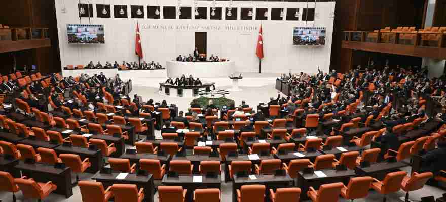 Türk askerinin Libya'daki görev süresi 24 ay daha uzadı