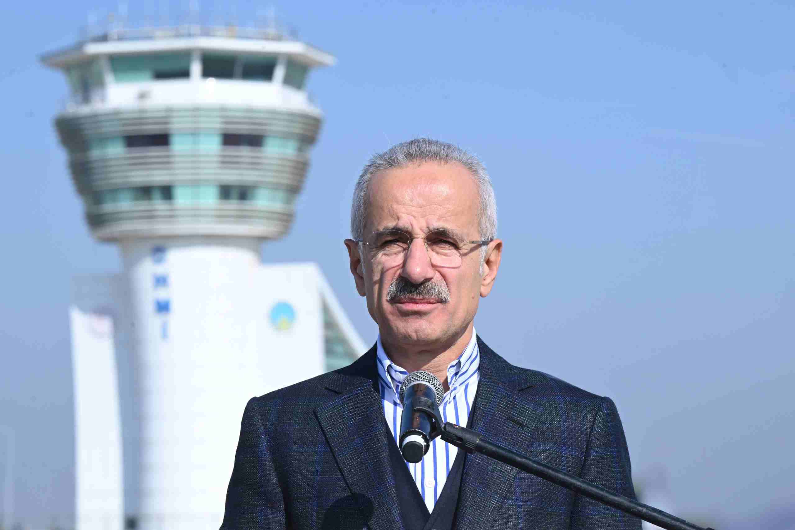 Uraloğlu, 2023'ün 11 ayında Türkiye’de hava yolu ile seyahat eden yolcu sayısını açıkladı