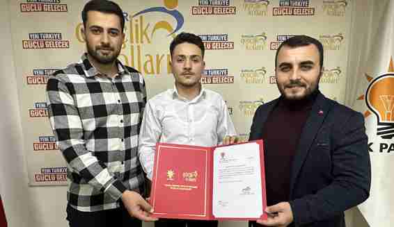 AK Parti Bucak İlçe Gençlik Kolları Başkanlığı'na Abdurrahman Sefa Demirel atandı