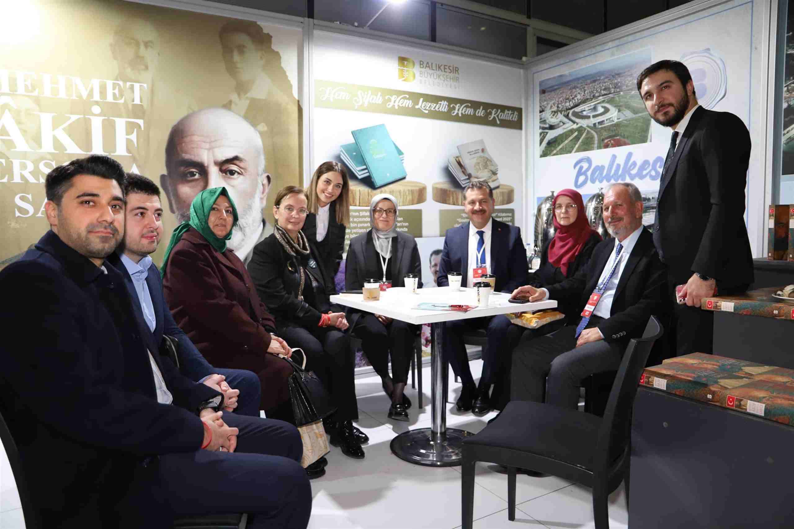Mehmet Akif Ersoy’a Saygı” kitabına büyük ilgi