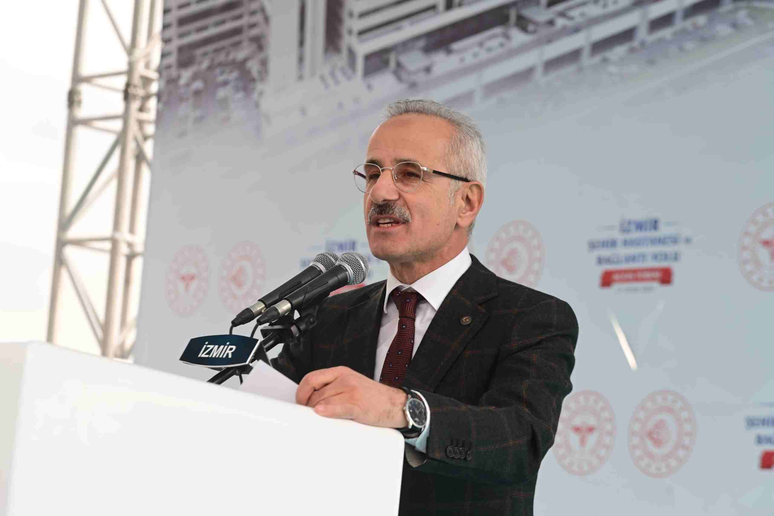 Uraloğlu: İzmir'i hızlı trenle tanıştıracağız