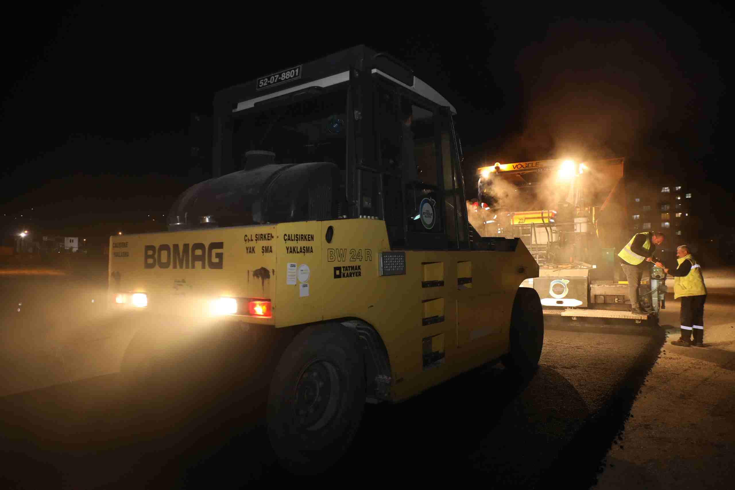 Büyükşehir asfaltta hız kesmiyor