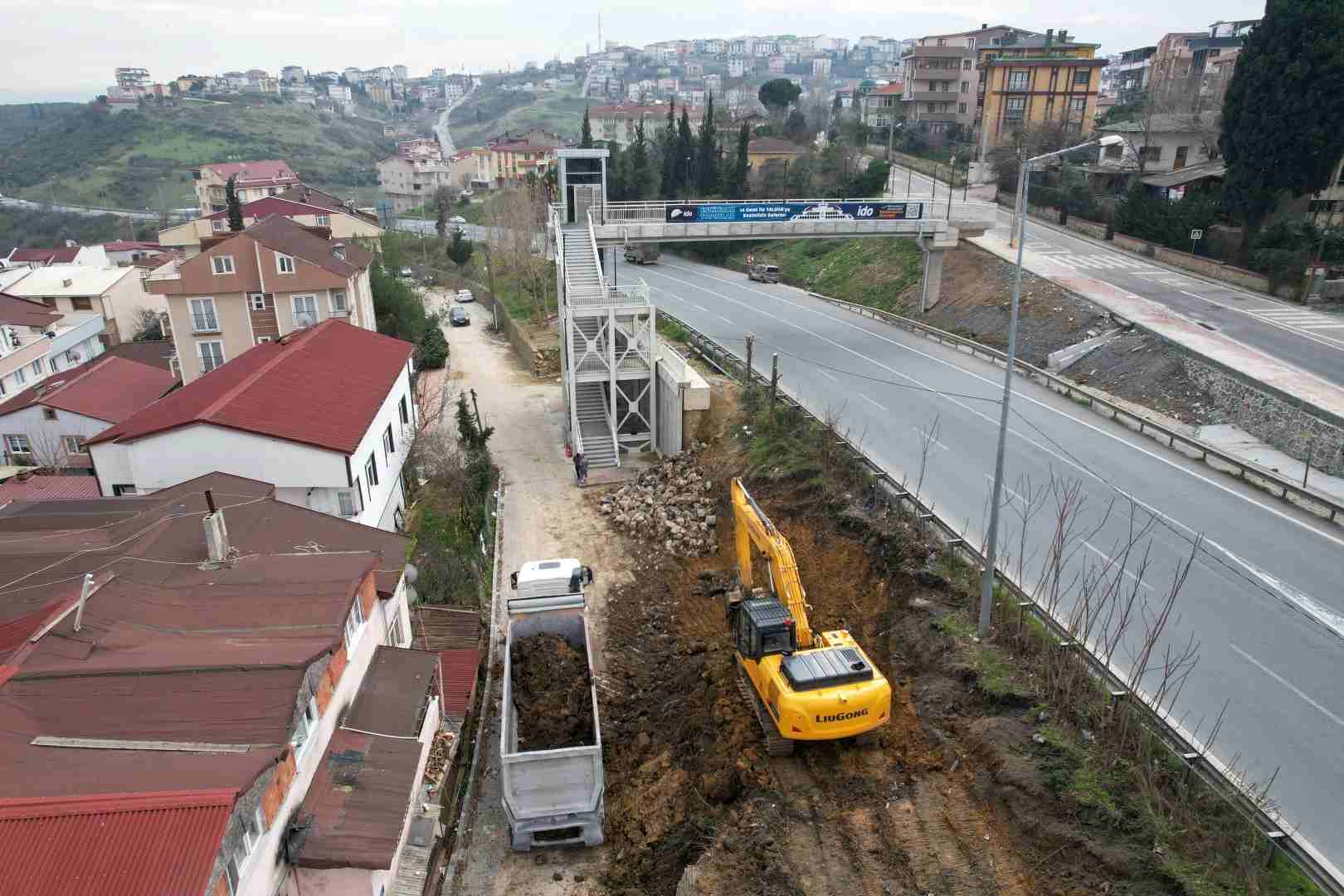 Kocaeli'de Eskihisar Feribot Yolu genişletiliyor