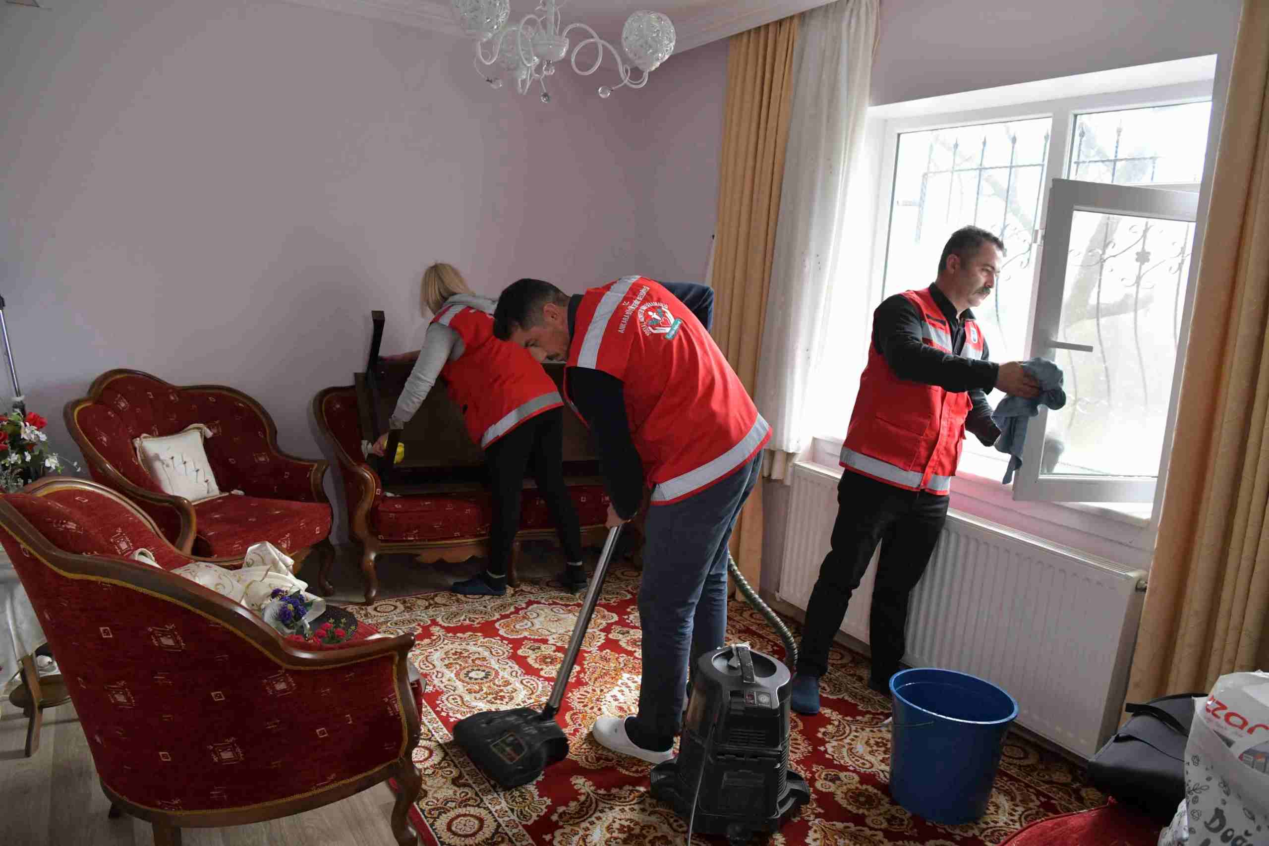 Ankara Büyükşehirden ibadethane ve evlere temizlik hizmeti