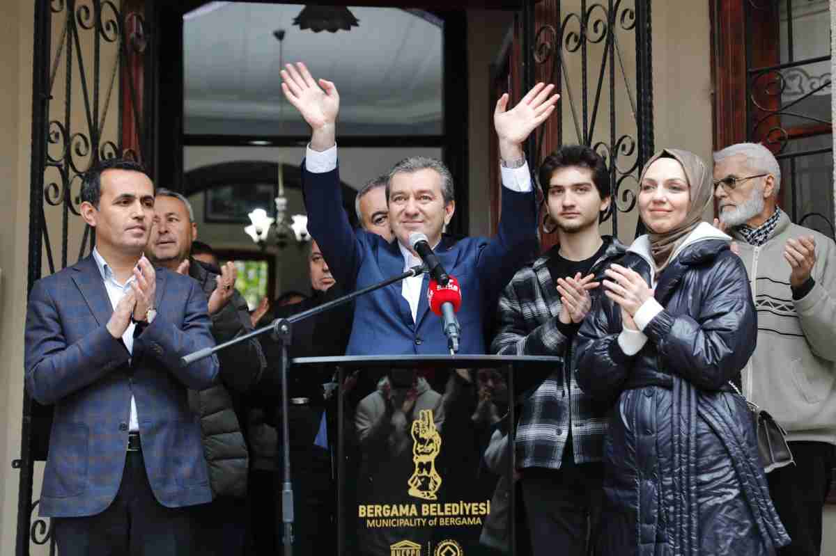 "İtibar suikasti ve haysiyet cellatlığı karşımıza çıktı"