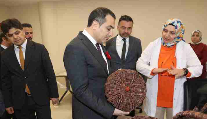 VALİ ÖKSÜZ GELENEKSEL TÜRK SÜSLEME SANATLARI VE EL SANATLARI 100. YIL SERGİSİ AÇILIŞ TÖRENİNE KATILDI