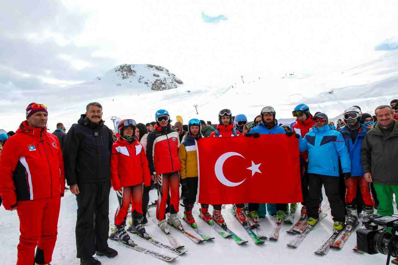 Hakkari’de Kar Festivali heyecanı