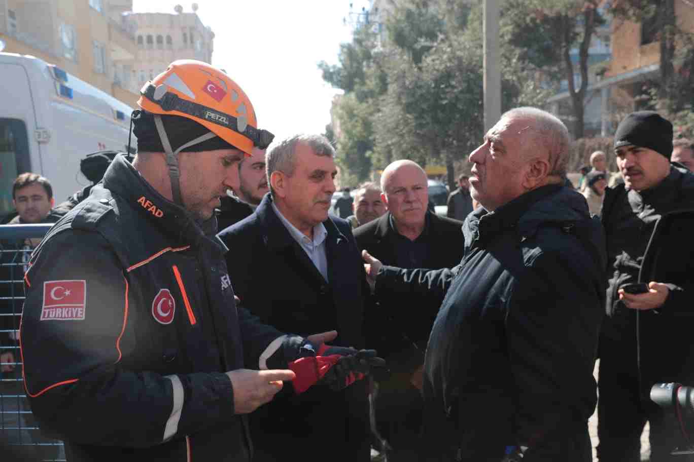 Başkan Beyazgül: Rabbim ülkemizi ve vatandaşlarımızı böylesi felaketlerinden muhafaza eylesin
