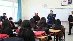 Bakan Tekin, 2023-2024 Eğitim Öğretim yılı ikinci döneminin açılışında öğrenci ve öğretmenlerle buluştu