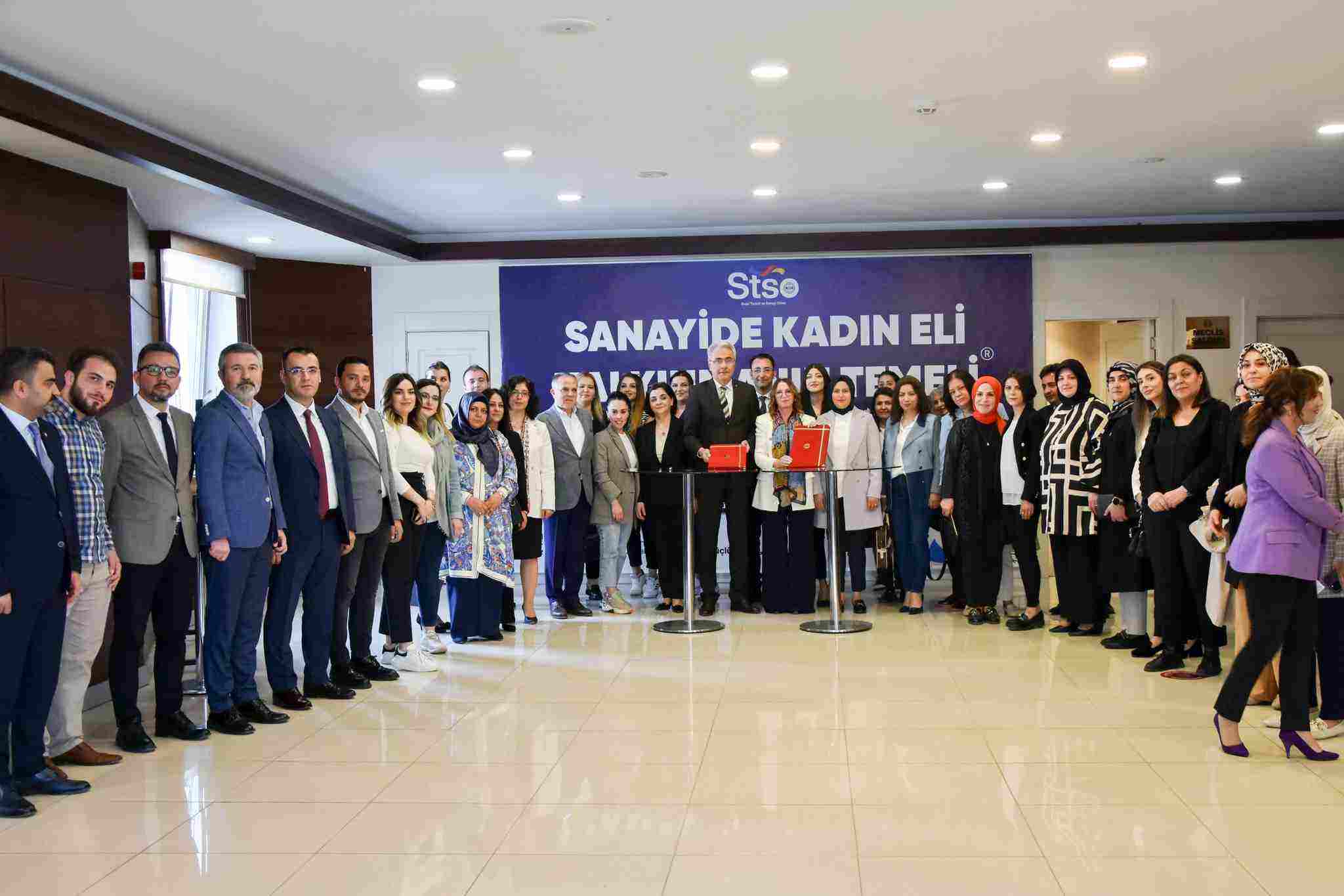 Sanayide Kadın Eli Kalkınmanın Temeli Projesi imzalandı