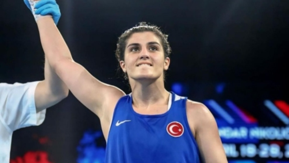 Bayburt Üniversitesi Öğrencisi Busenaz Sürmeneli, Boksta Avrupa Şampiyonu Oldu