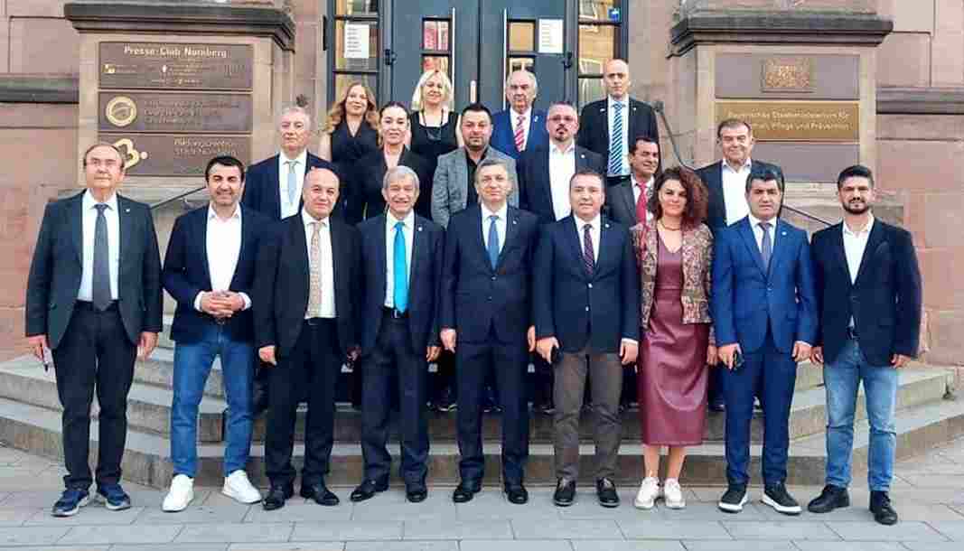 Antalya Valisi Hulusi Şahin ve AGC üyeleri Almanya'da Basın kuruluşlarıyla buluştu