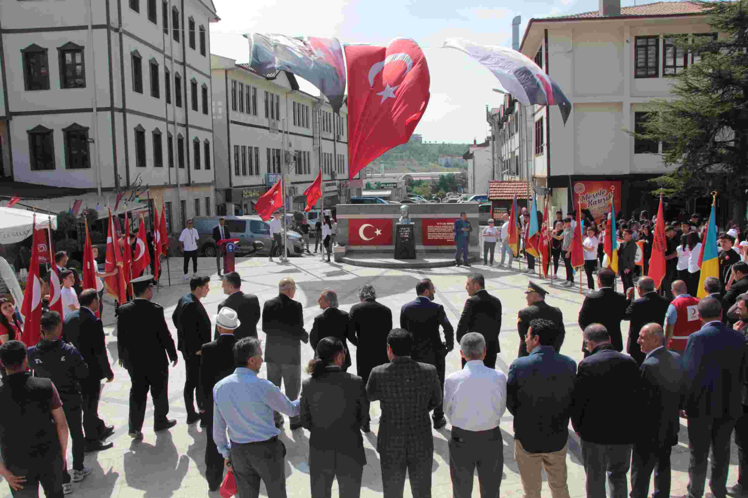 19 Mayıs Atatürk’ü anma Gençlik ve spor Bayramı kutlandı