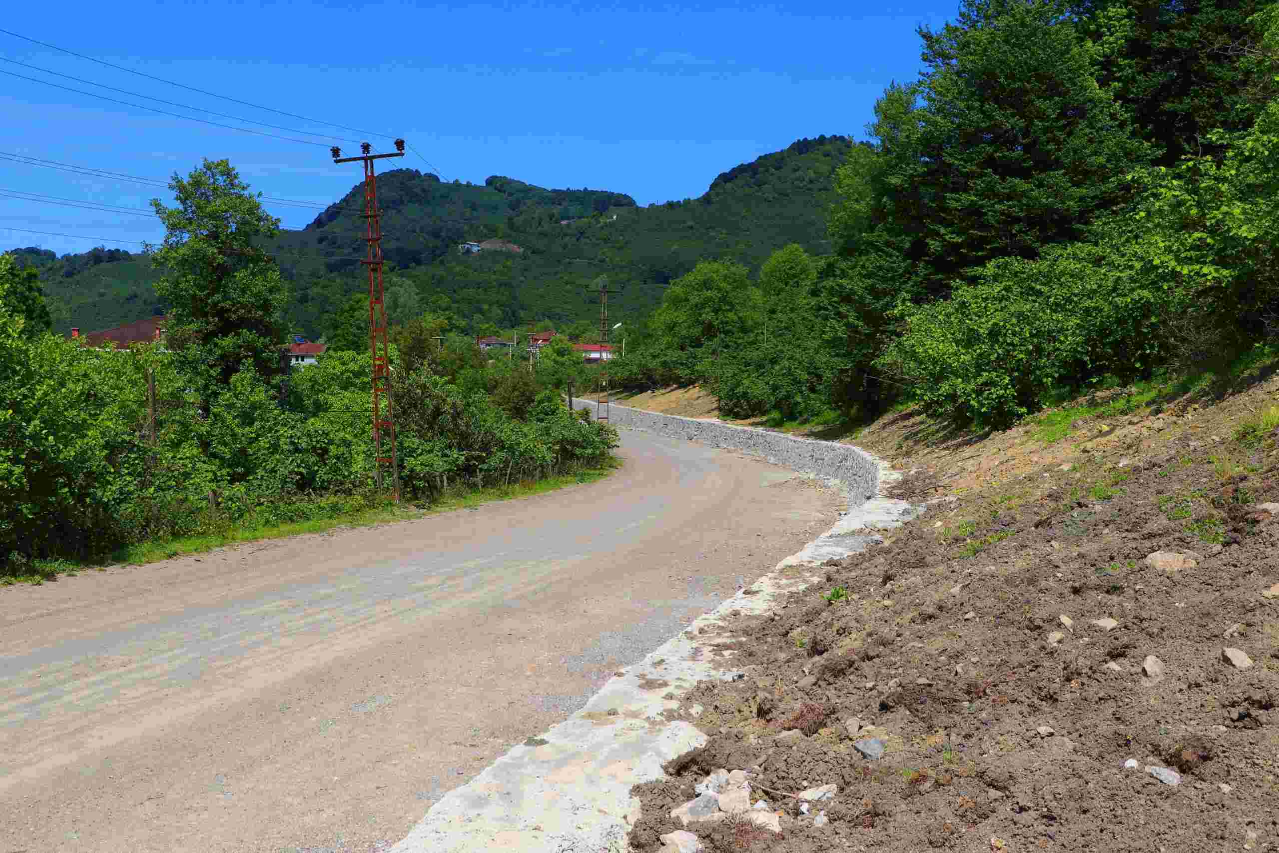 İkizce Düzpelit'te güvenli ulaşım