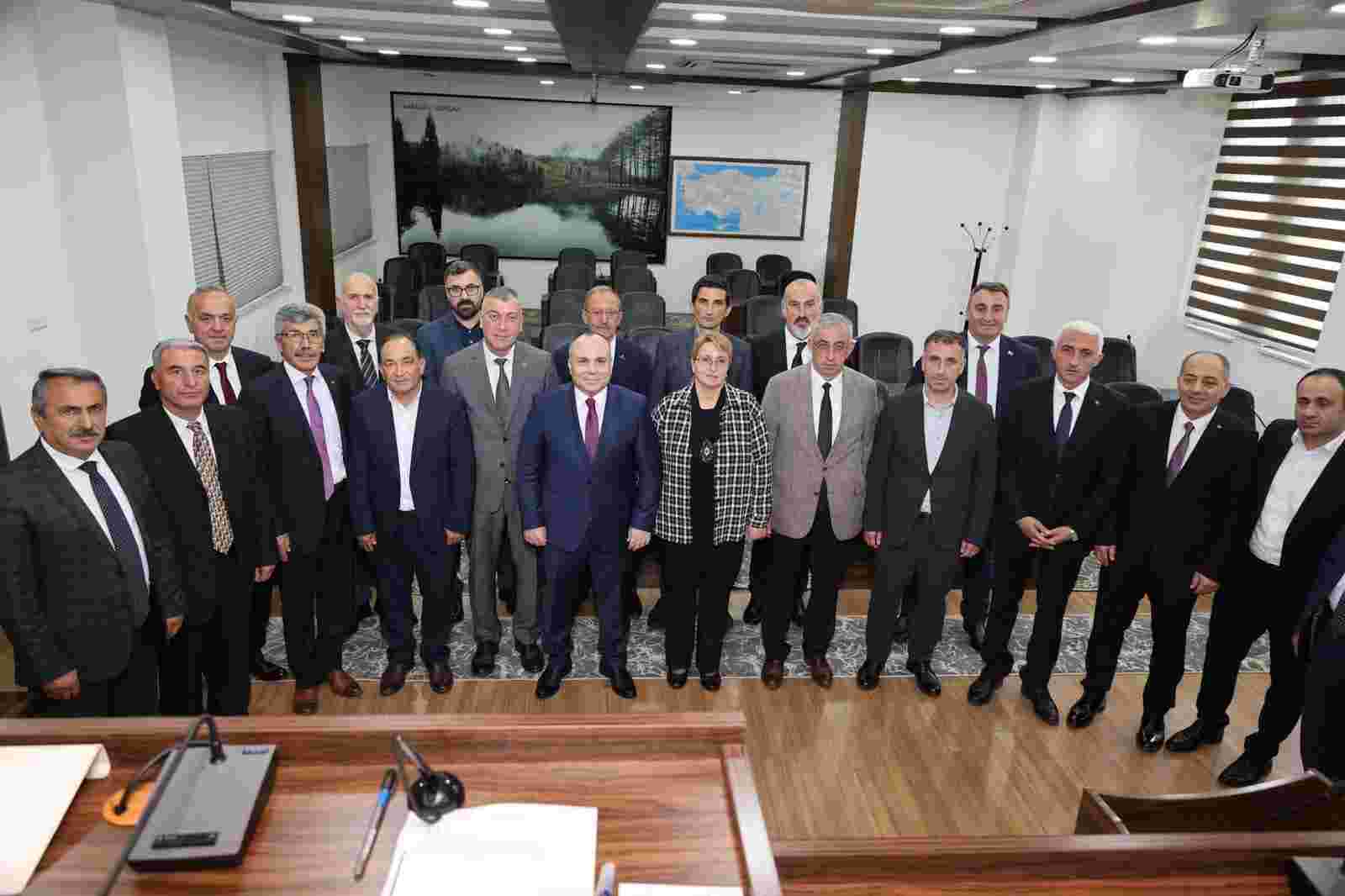Artvin Valisi Ünsal’dan İl Genel Meclisine ziyaret