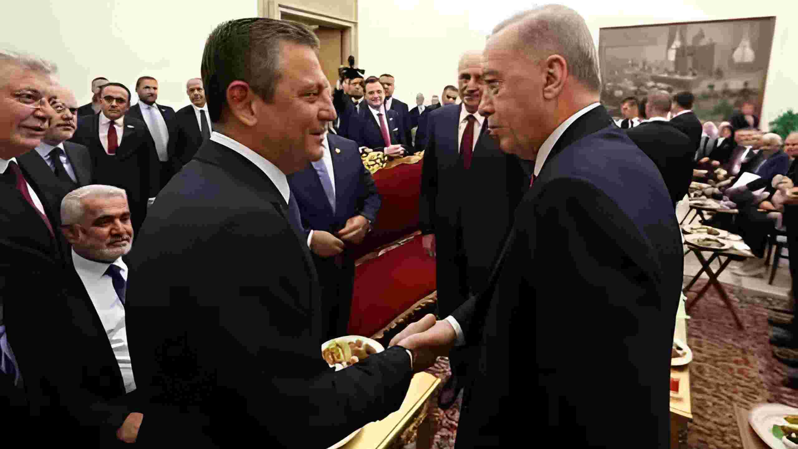 Erdoğan'dan Özel'e iadeiziyaret