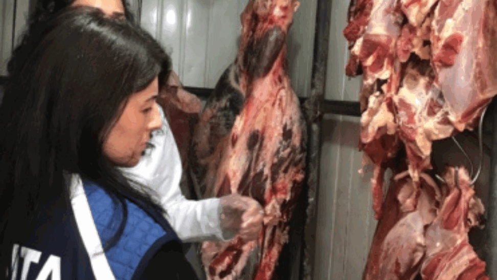 Ağrı'da zabıta ekiplerinden işyerlerine sıkı denetim
