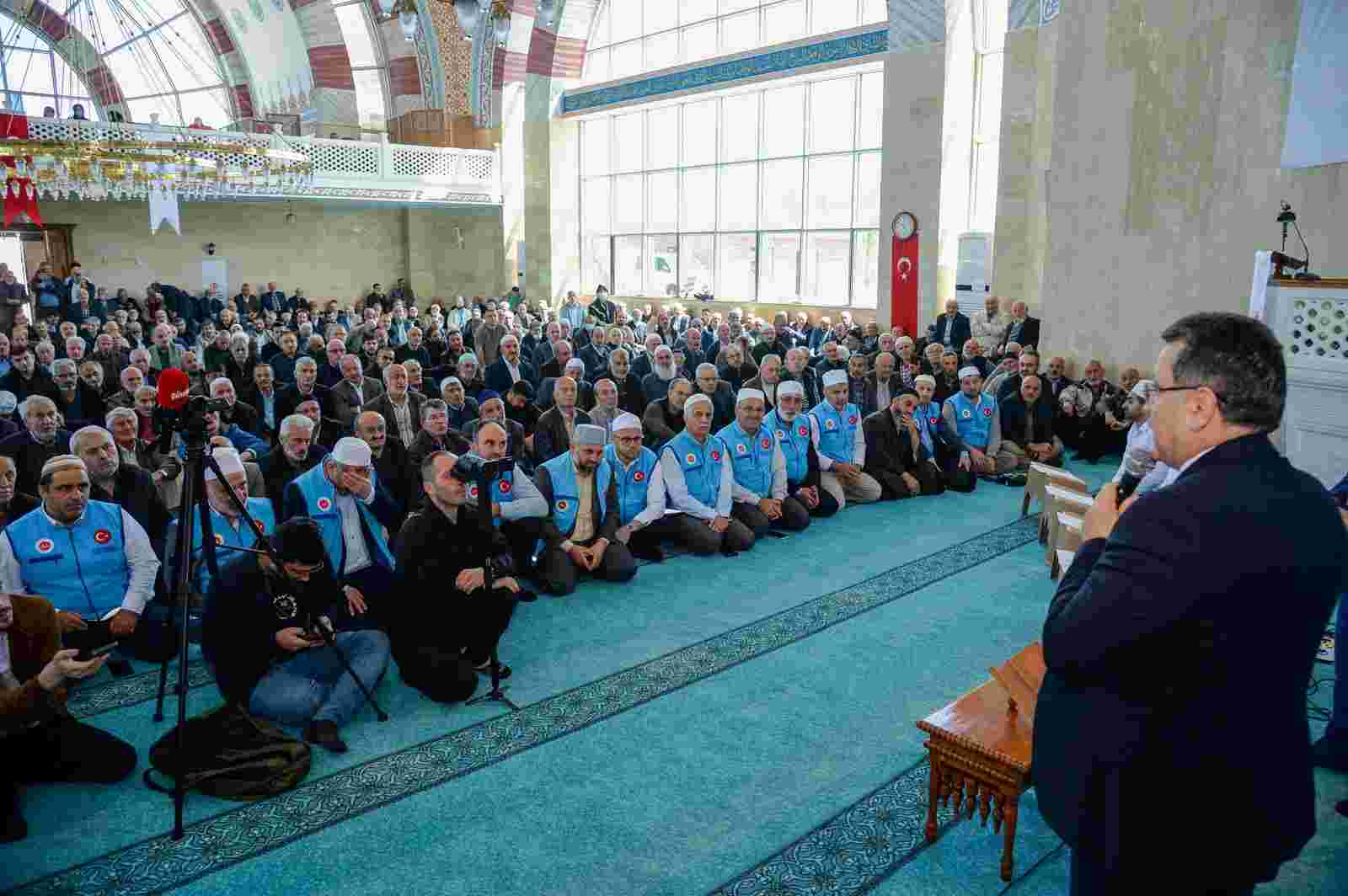 Başkan Genç, Hacı adaylarını yalnız bırakmadı