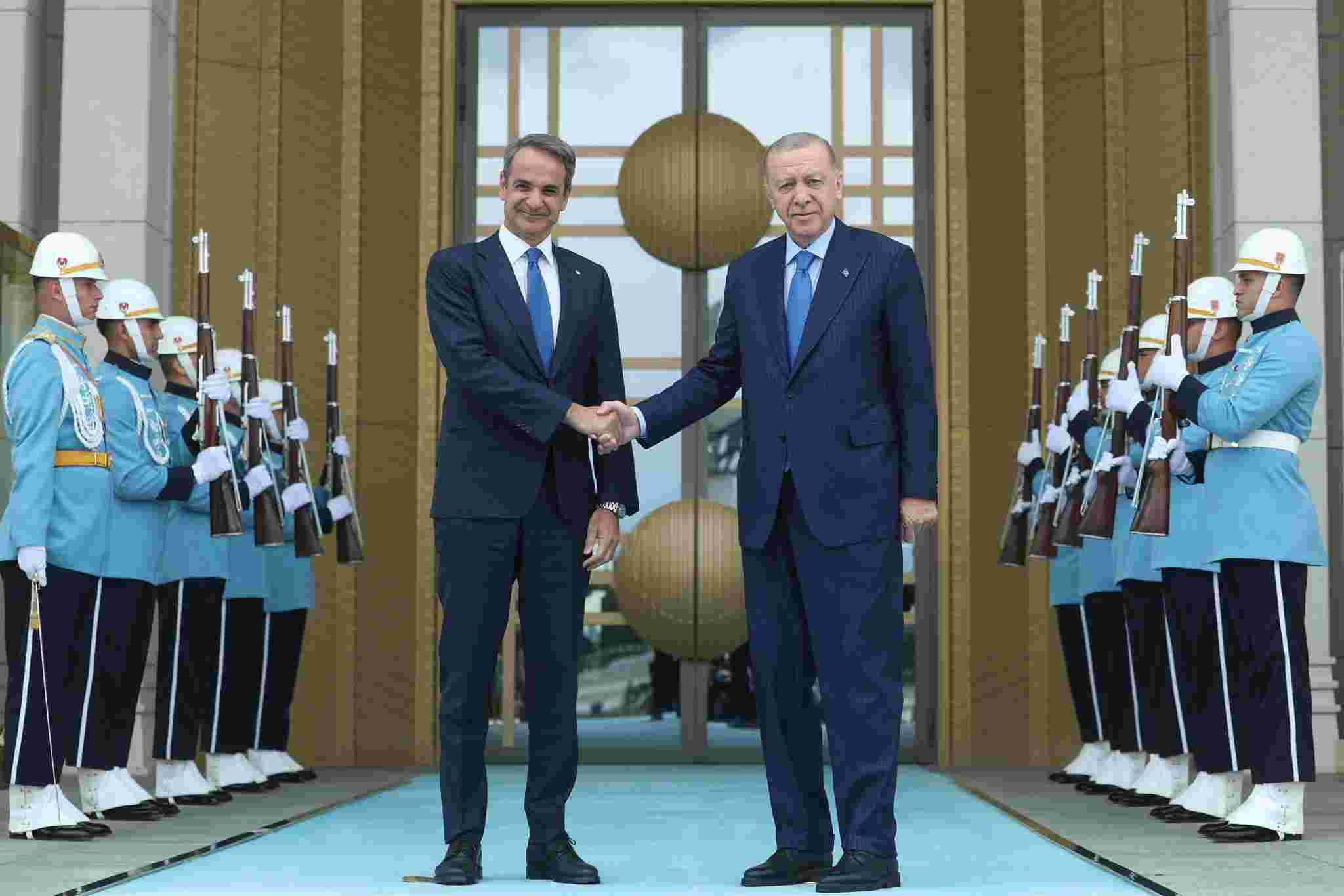 Erdoğan, Miçotakis'i Cumhurbaşkanlığı Külliyesi'nde kabul etti