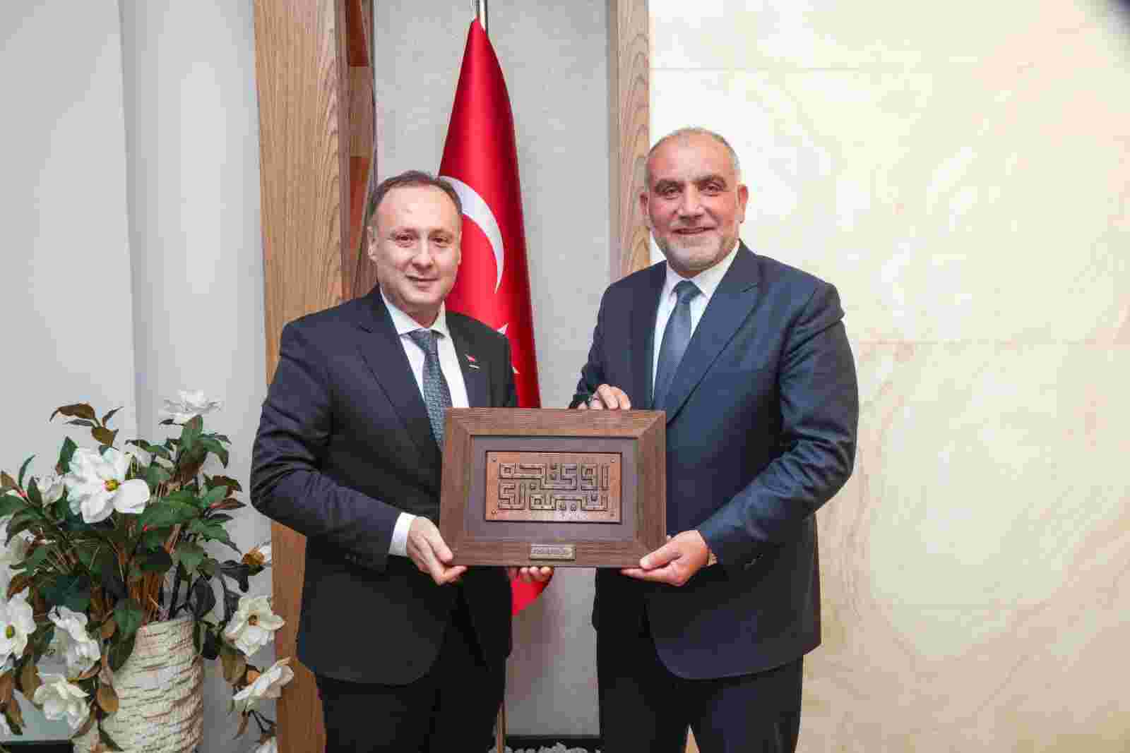 Başkan İbrahim Sandıkçı: İlçemize yeni yatırımlar kazandırmak için gayretle çalışıyoruz