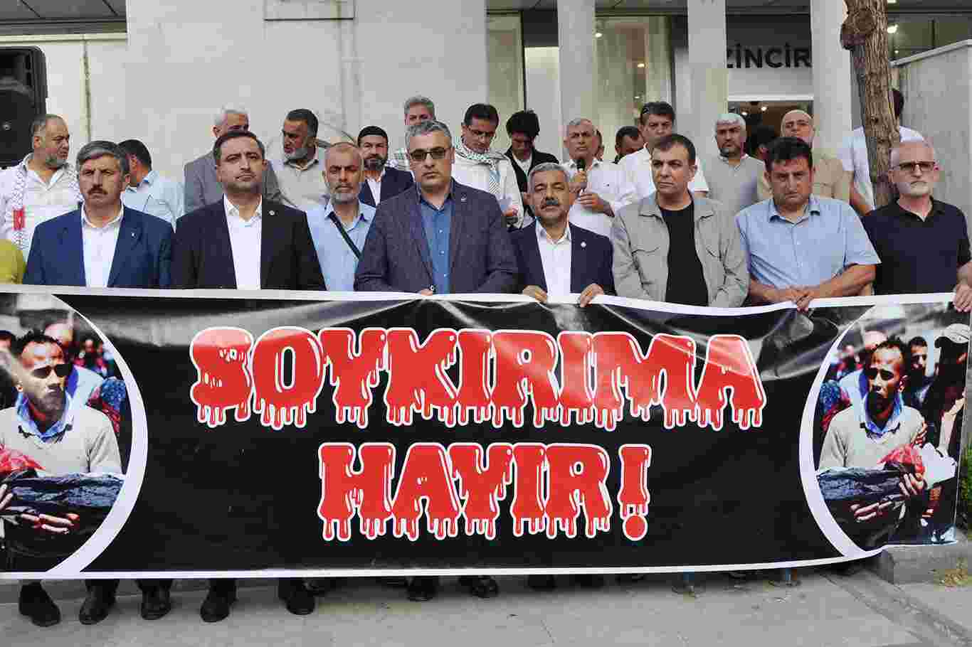 Refah saldırısı Batman’da protesto edildi