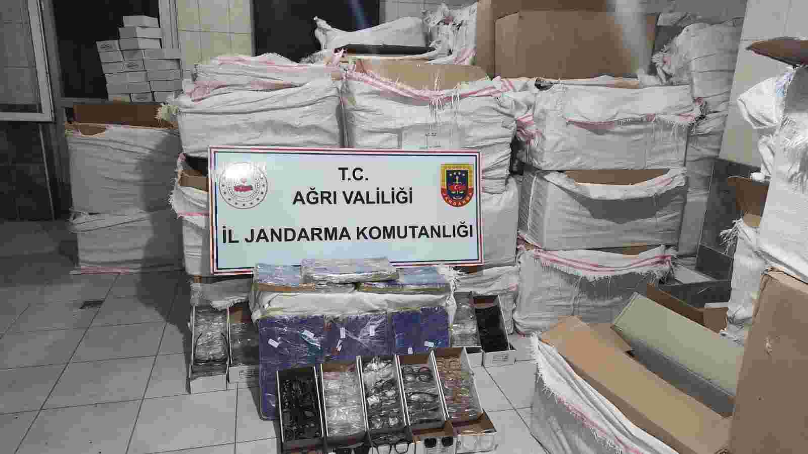 Ağrı'da Jandarma operasyonları gümrük kaçakçılığı