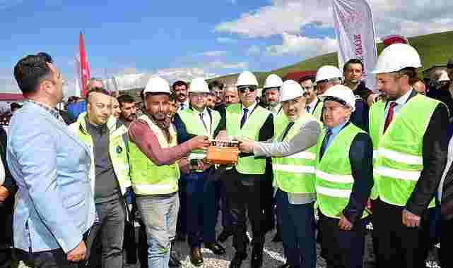 Göle'de 250 kişilik öğrenci yurdunun temeli atıldı