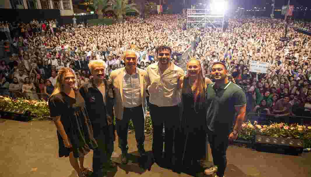 Festivalde DJ Sakaltaş ve KÖFN Grubu dinleyenleri coşturdu