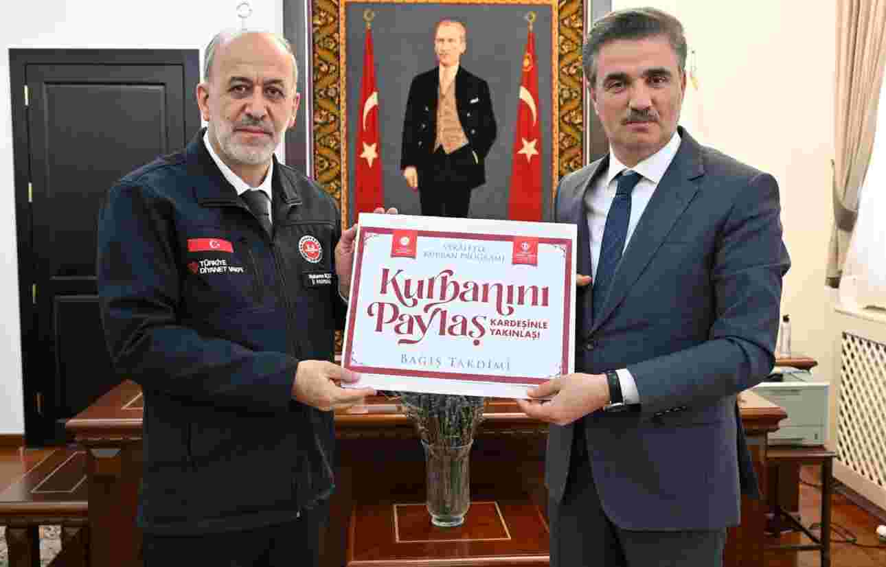 Isparta Valisi Aydın Baruş, kurban vekâletini Türkiye Diyanet Vakfın'a verdi