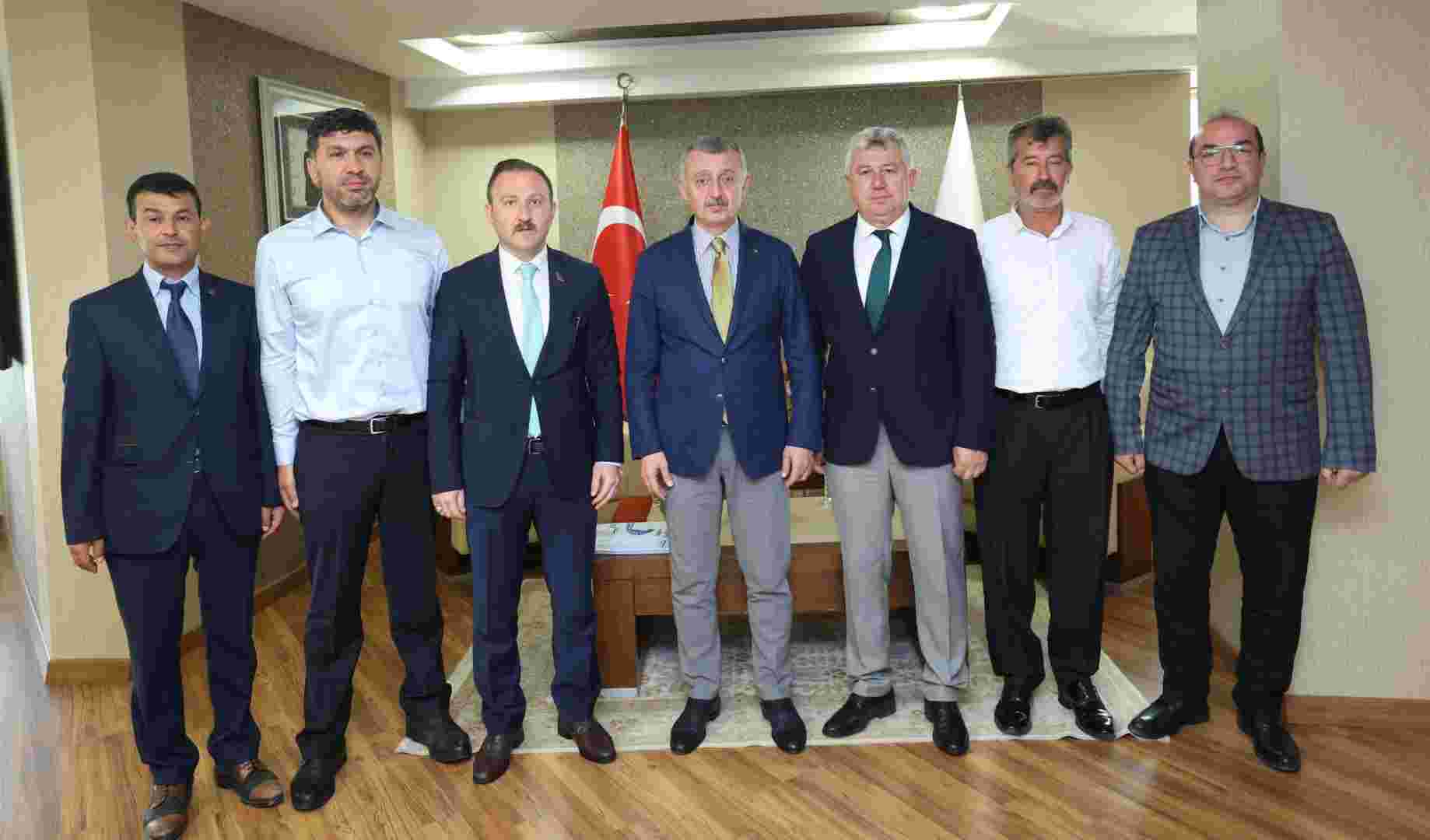 Tahir Büyükakın: Dünya bu çağda soykırımları canlı canlı izliyor