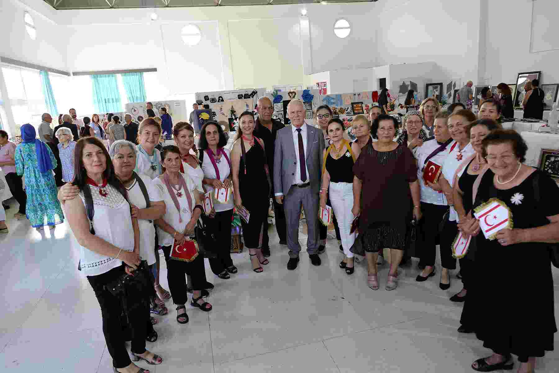 Töre, Güzelyurt'ta köy kadın kursları sergisinin açılışına katıldı