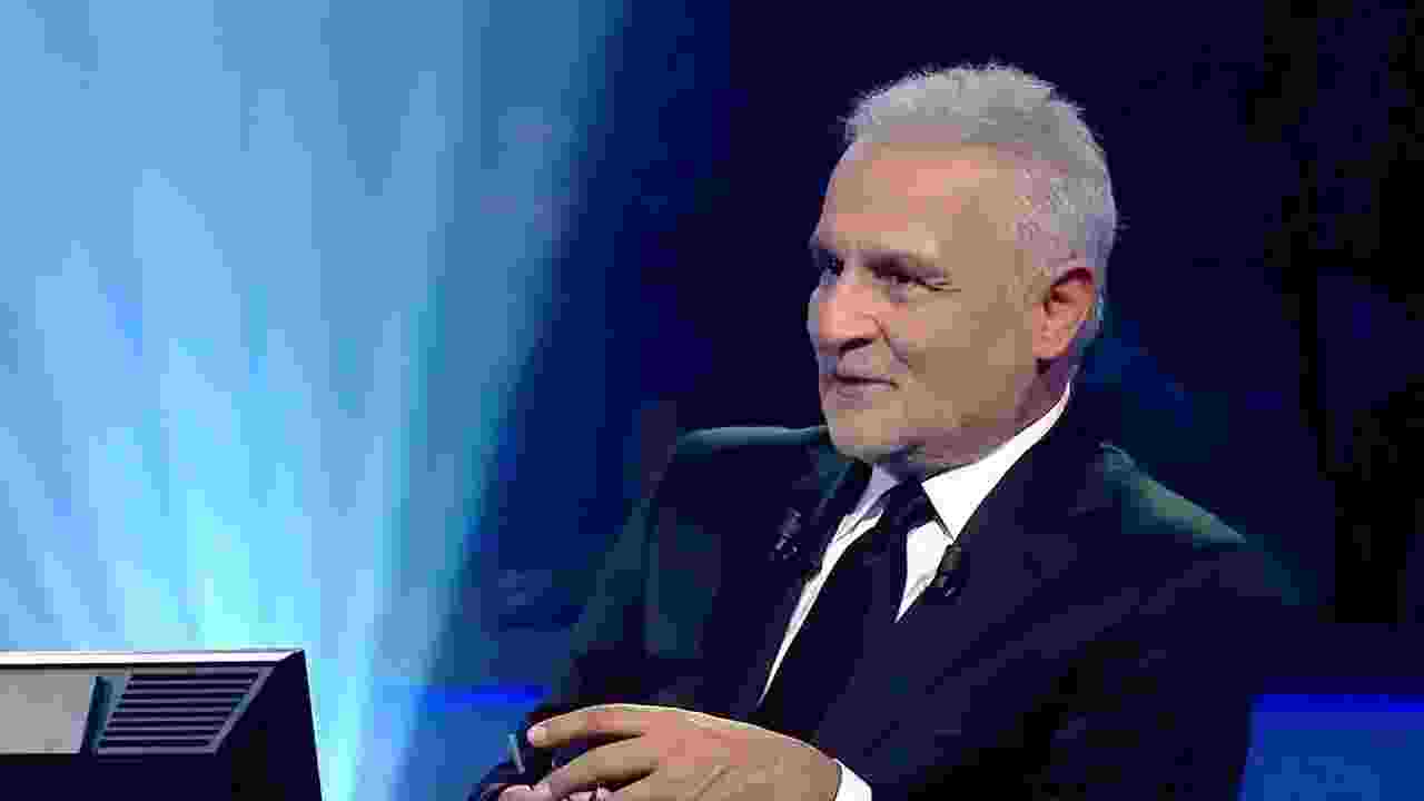 Kenan Işık hayatını kaybetti