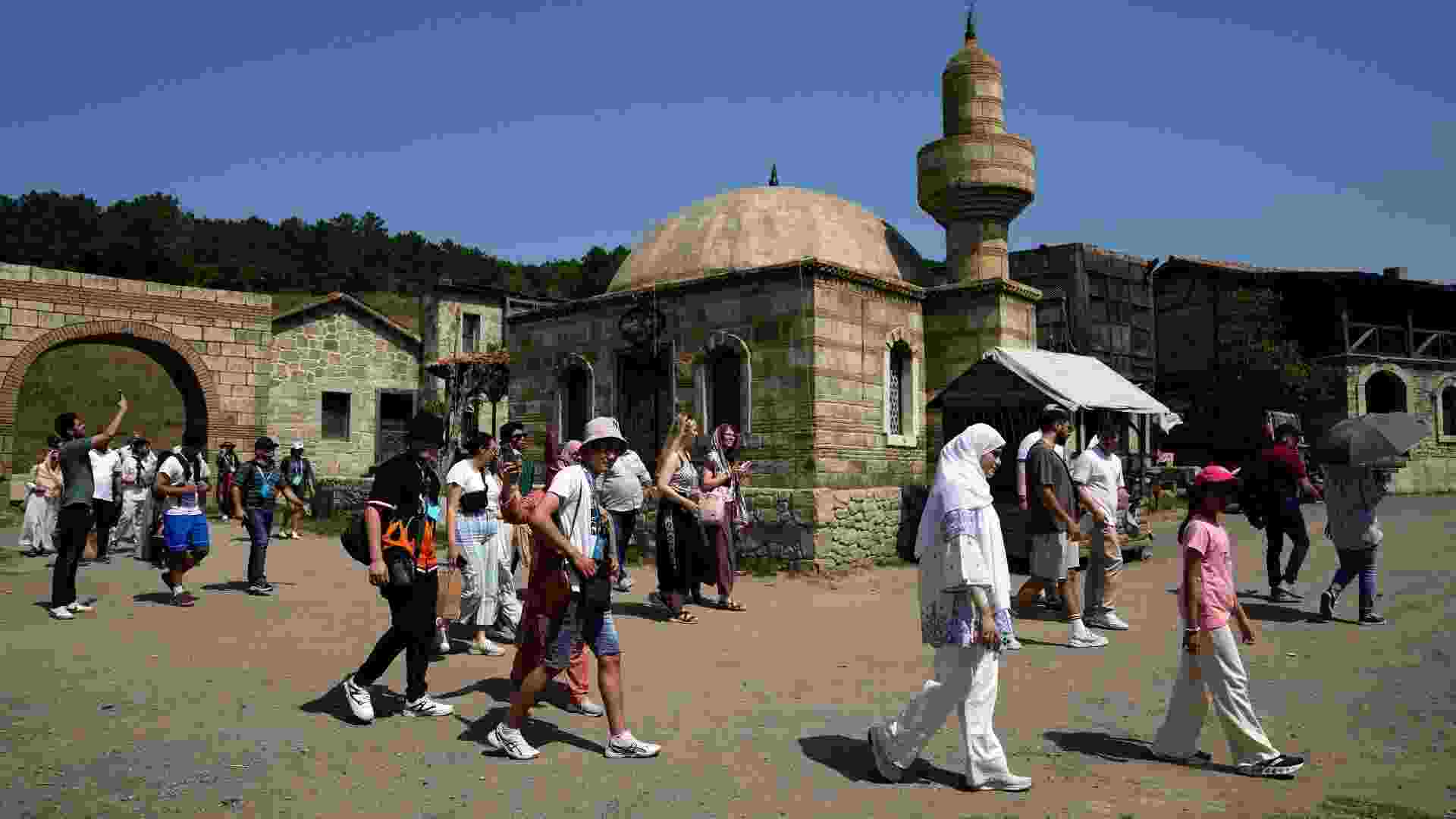 Türk dizileri dünya basınında: Popüler diziler, İstanbul'da turizmi canlandırıyor
