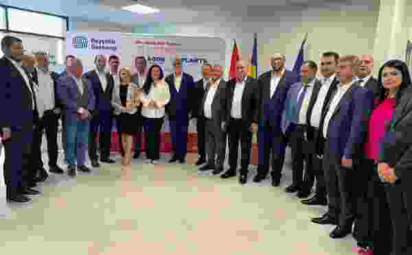 AK Parti'li Gider, Romanya'da Türk İş insanlarıyla buluştu
