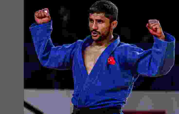 Judoda Yarı Finaldeyiz