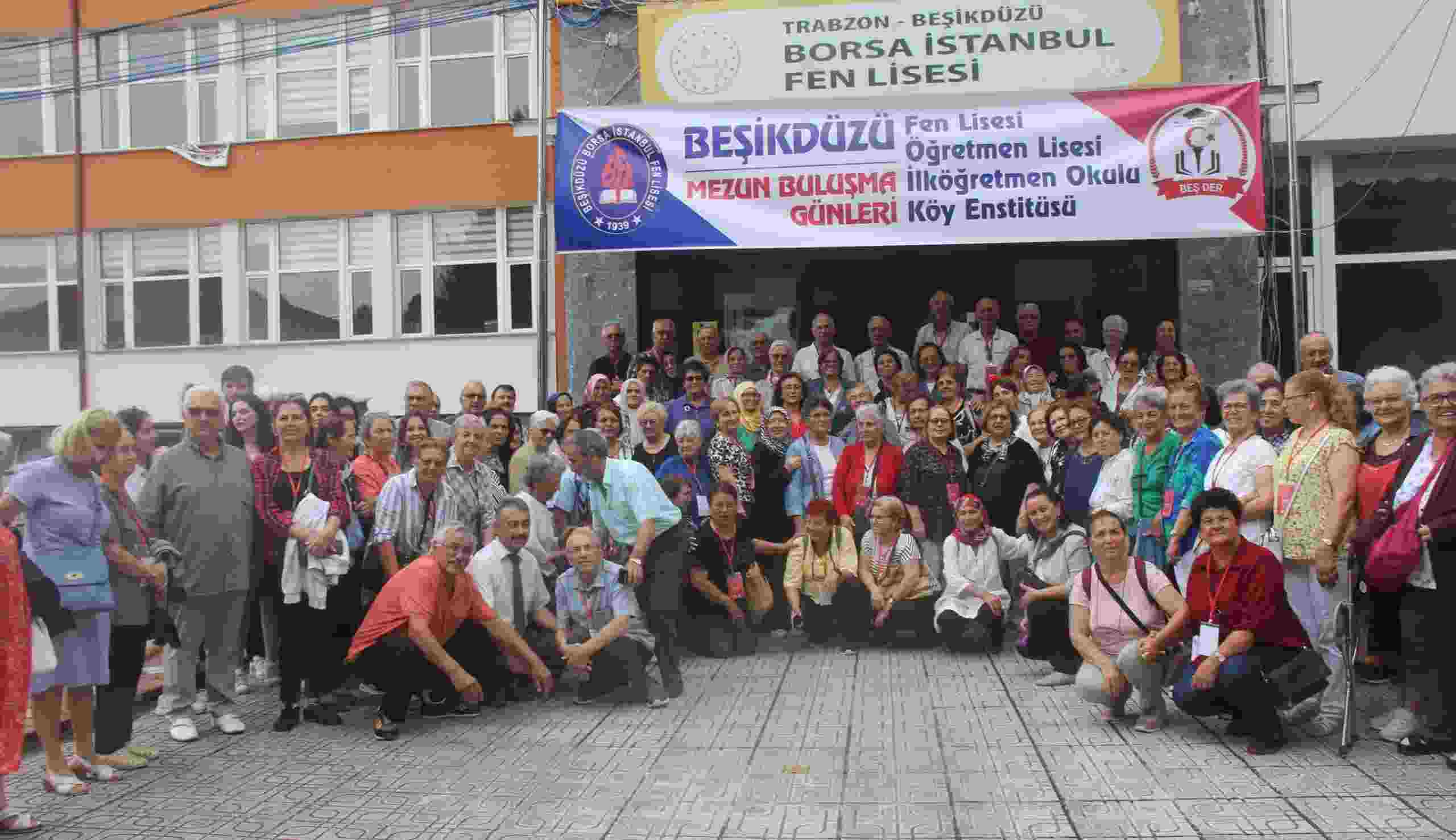 Beşikdüzü öğretmen okulu mezunlar buluşması gerçekleştirildi