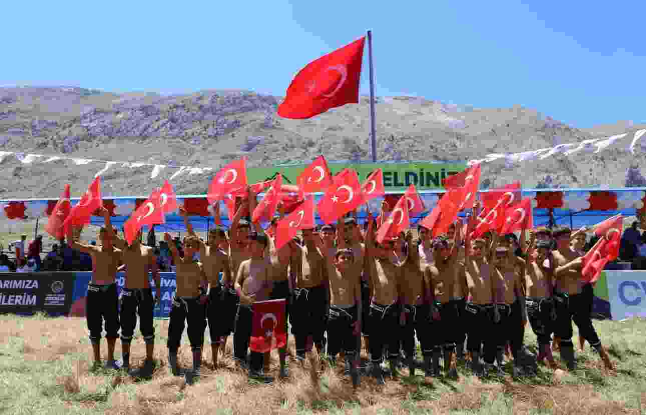 18. Geleneksel Gökbel Yağlı Pehlivan Güreşleri tamamlandı