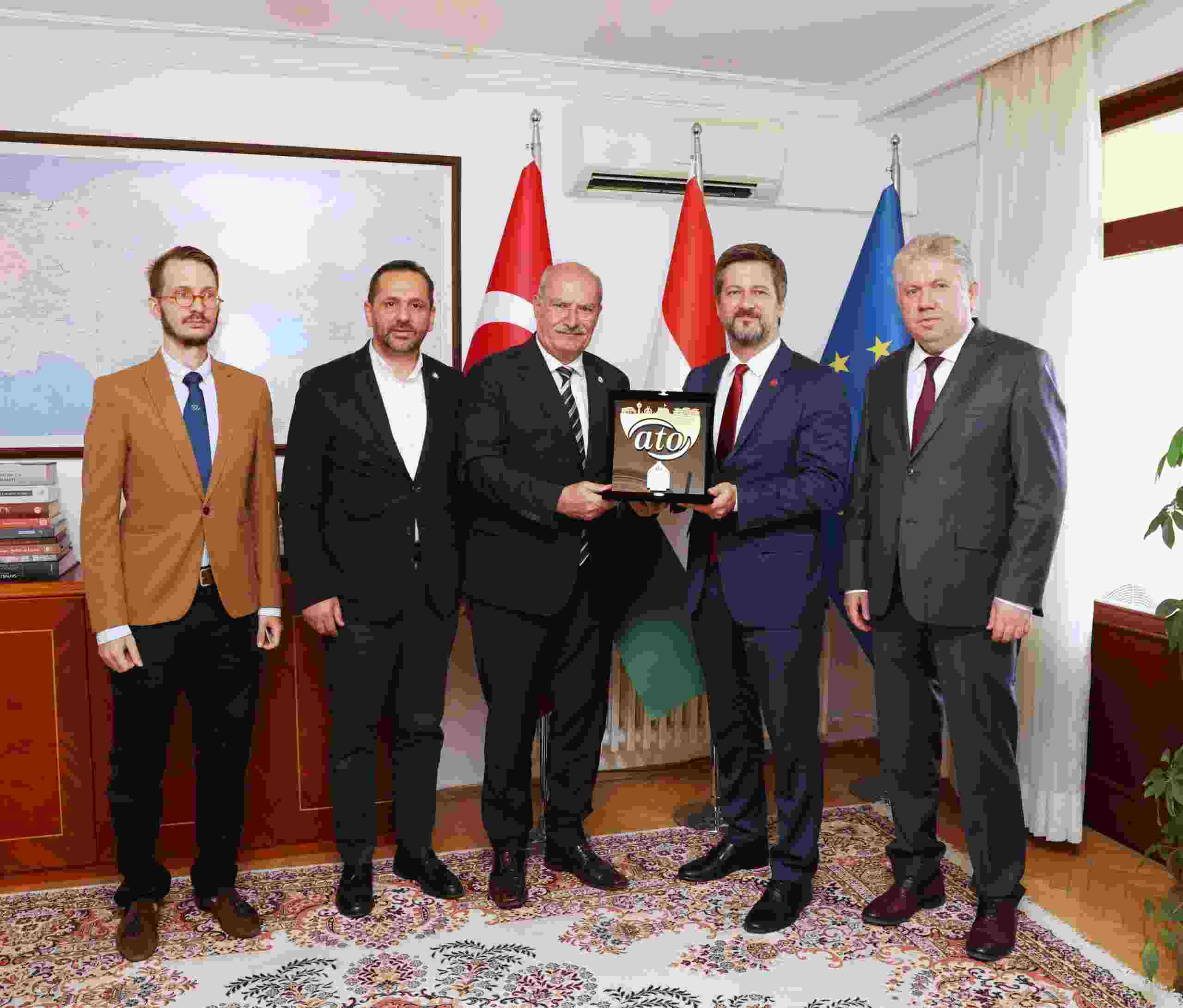 ATO Başkanı Baran, Macaristan Büyükelçisi Matis'i ziyaret etti