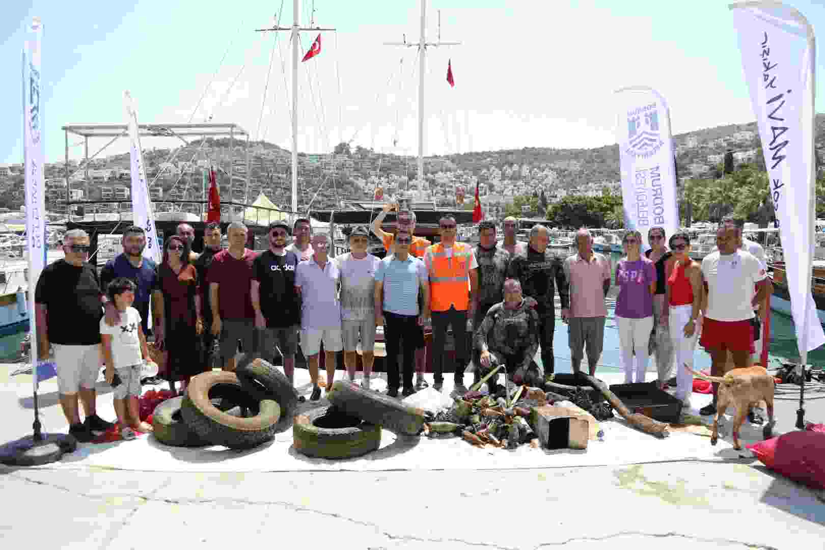 Gündoğan’da Deniz Dibi Temizliği