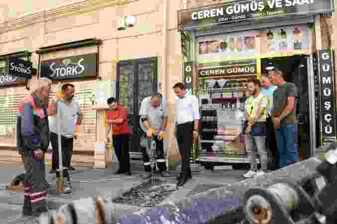Kastamonu'nun en yoğun caddesinde onarım başladı