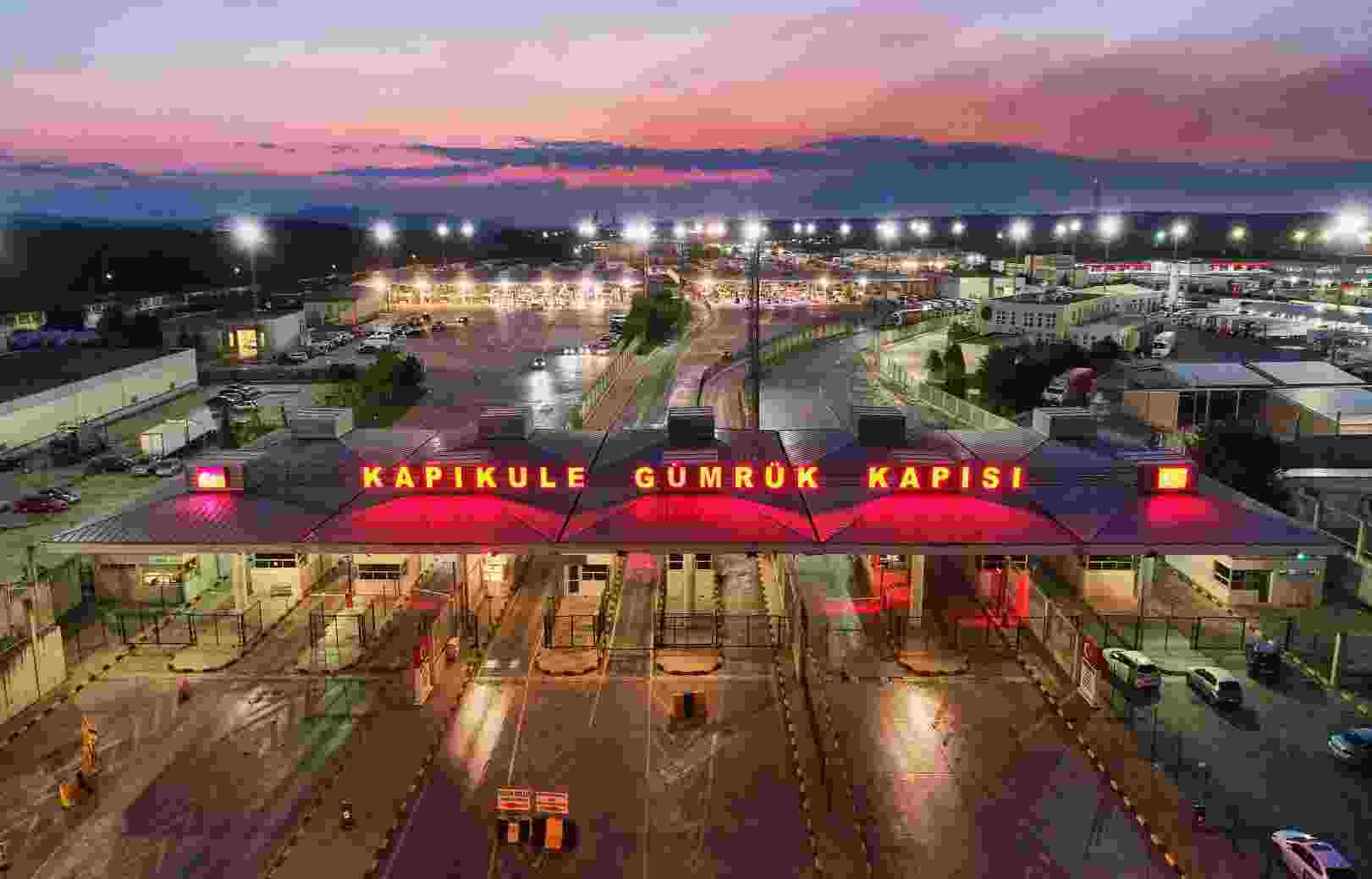 Ticaret Bakanlığı: Kapıkule'de işlem peronları 24'e çıkarıldı