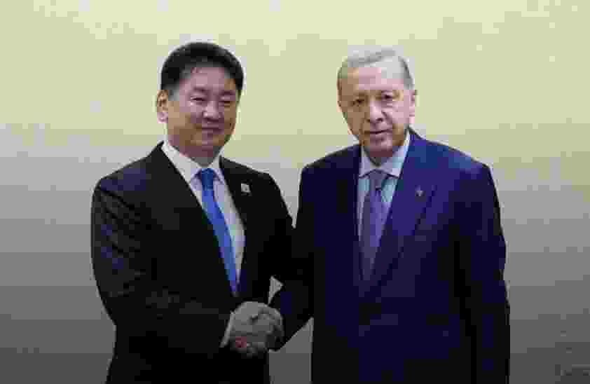Cumhurbaşkanı Erdoğan, Kazakistan'da ikili temasları sürdürüyor
