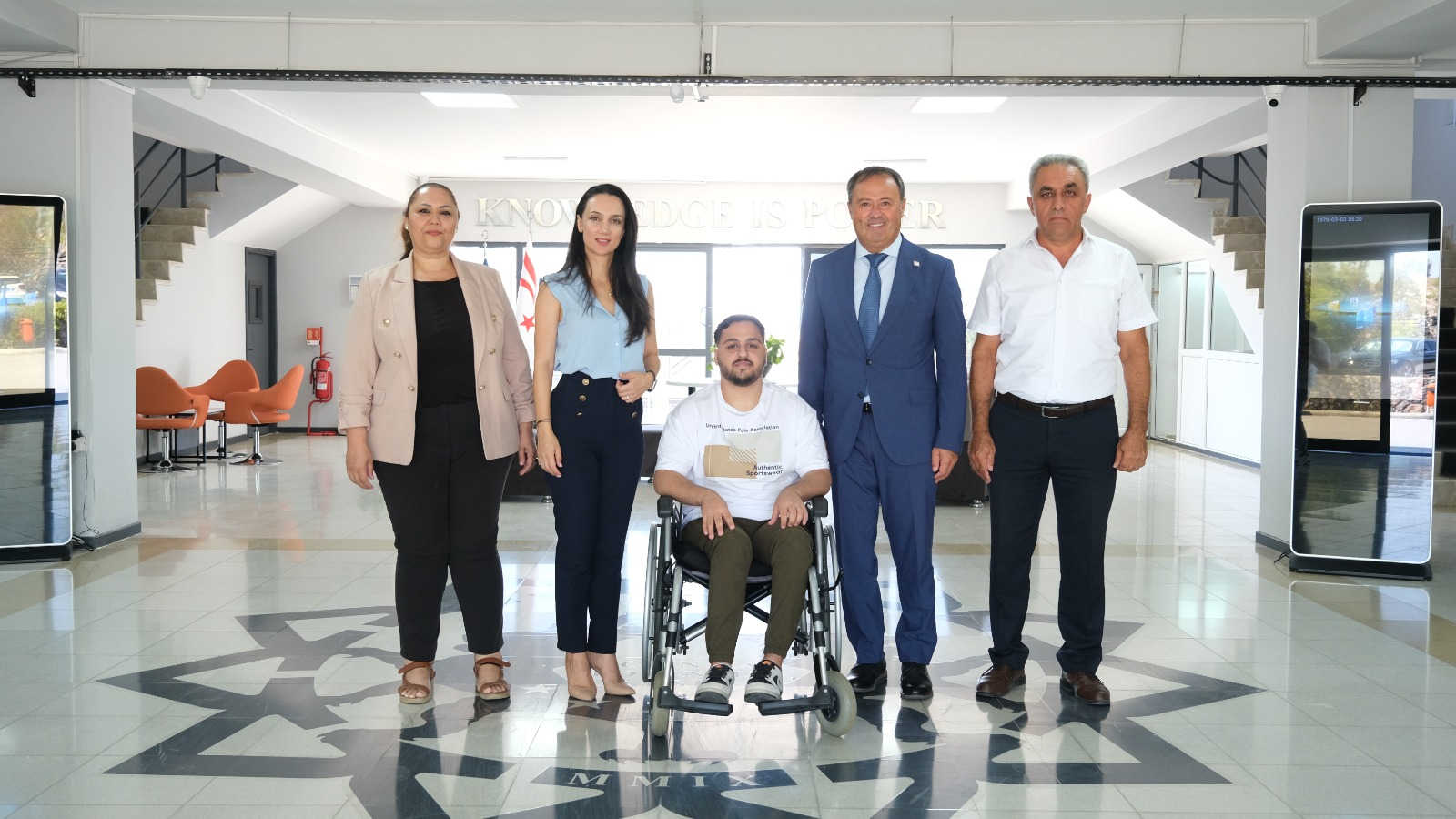 KKTC Cumhurbaşkanlığı Engelliler Komitesi Başkanı Ahmet Akdeniz, KAÜ'yü ziyaret etti