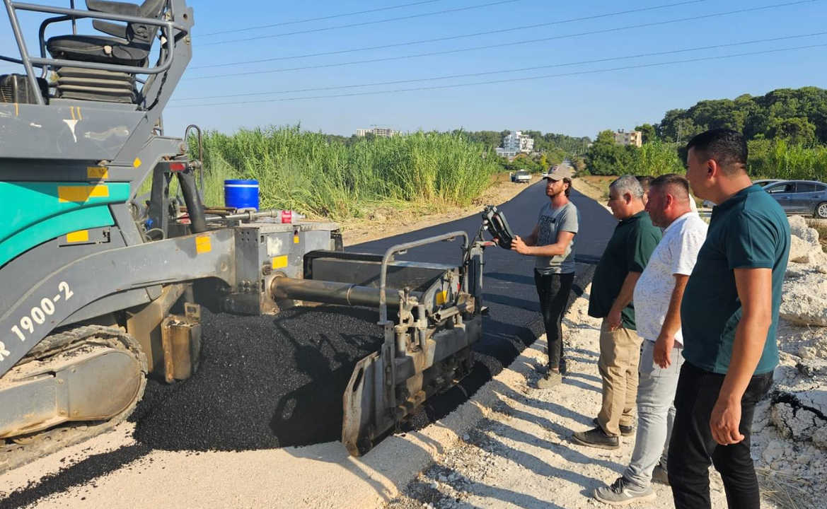 Aksu’da, asfalt çalışmalarına Konak Mahallesi ile start verdi