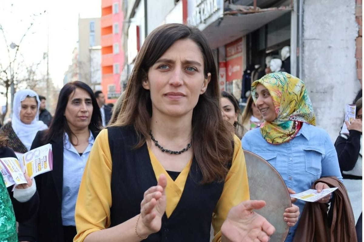 Taziye yemeği için bankalardan faizle para çekme dönemine son