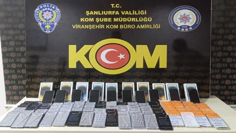Urfa'da gümrük kaçağı cep telefonu operasyonu