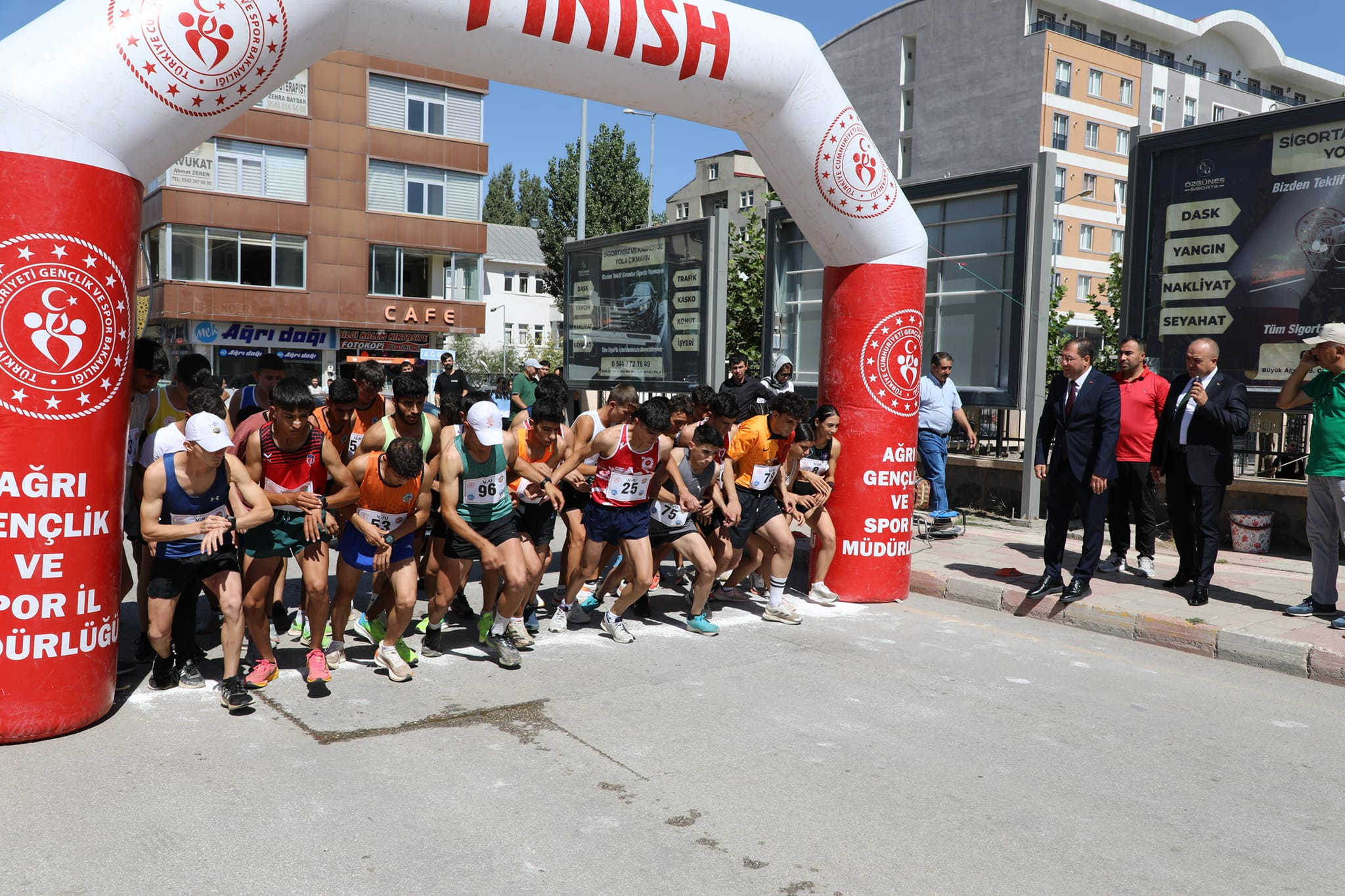 4. İshak Paşa Sarayı Dağ Koşusu şampiyonası yapıldı
