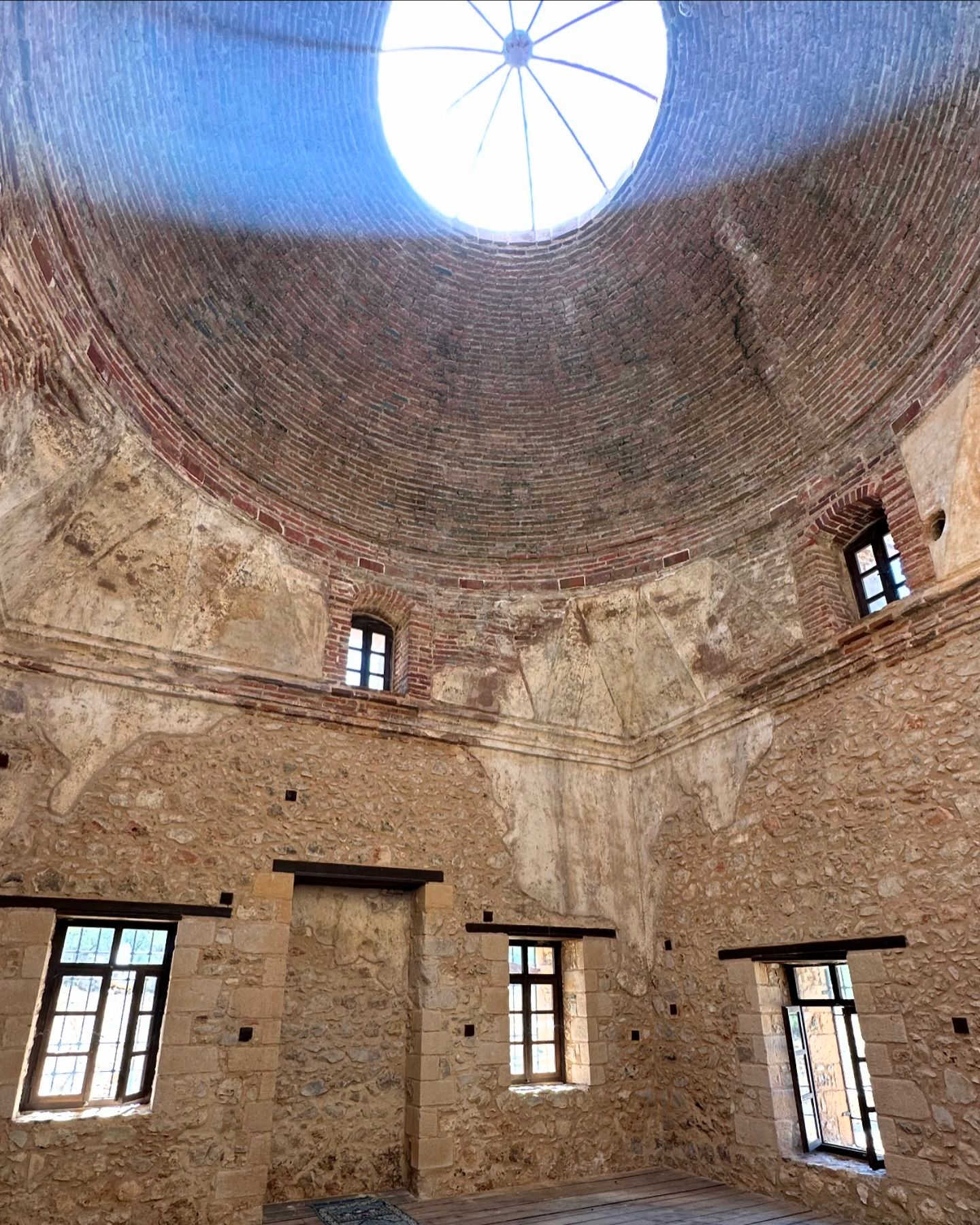 Beçin Antik Kenti'nde 600 Yıllık Yelli Camii restorasyonu tamamlandı