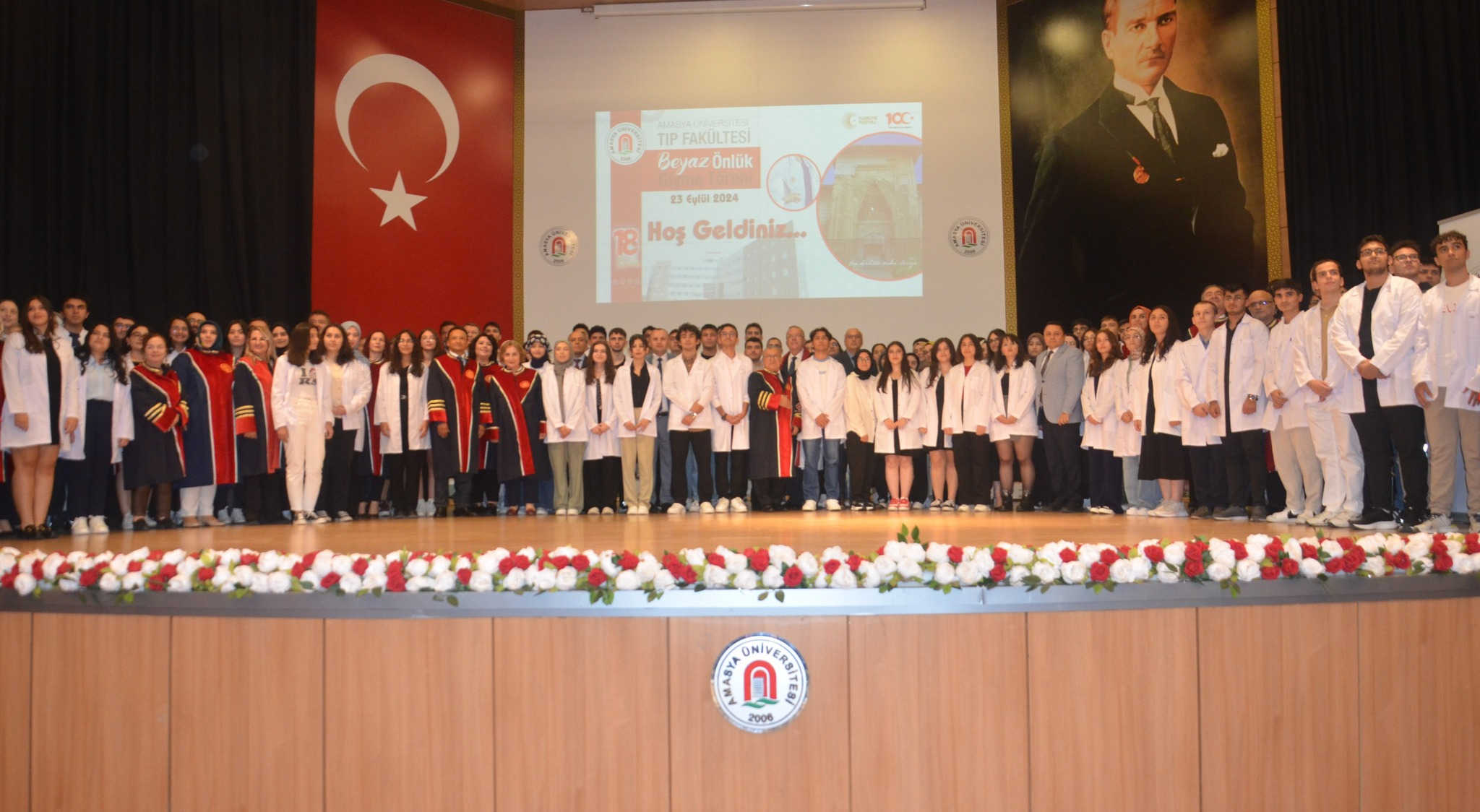 Amasya Üniversitesi'nin hekim adayları beyaz önlüklerini giydi